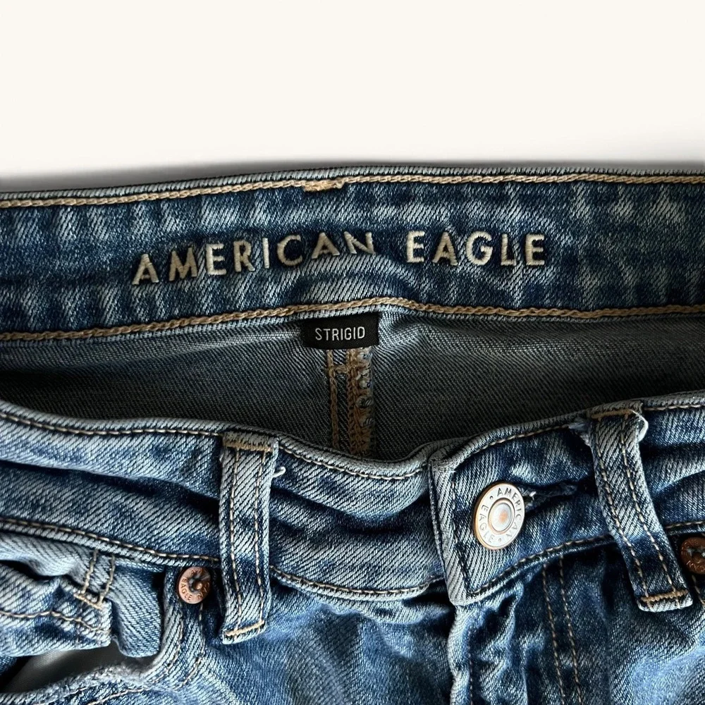 American Eagle‎ High Rise Mom Jeans Womens Size 2 Ripped Distressed Denim